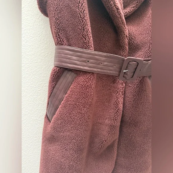 Karen Millen Deep Burgundy Teddy Sleeveless Belted Vest oversized 4 - Picture 4 of 12